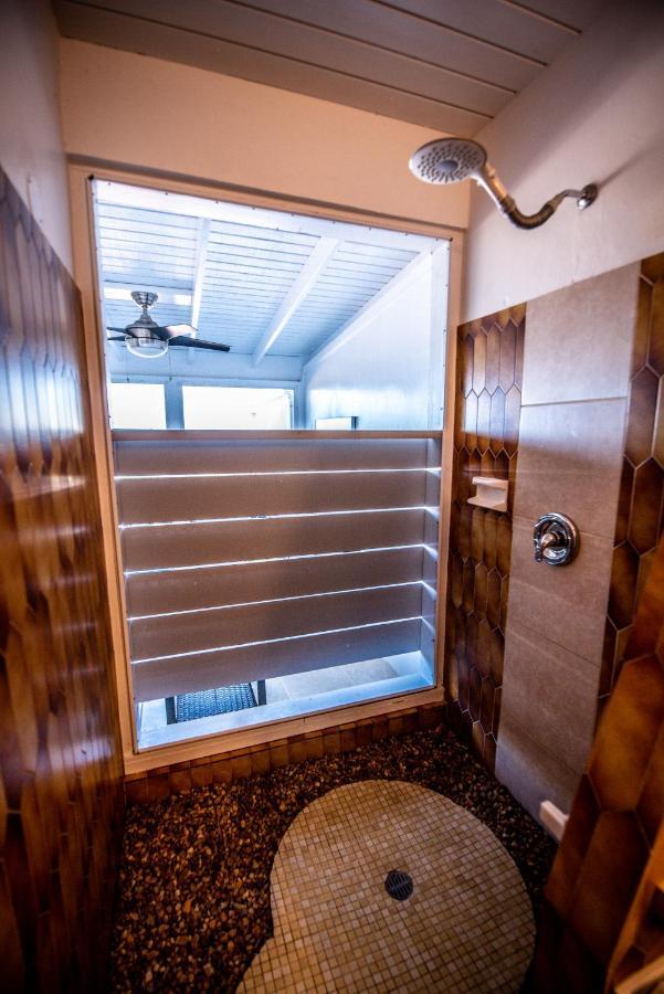 Beautiful Honeymoon Suite At Sunset Serenade Cruz Bay Eksteriør bilde